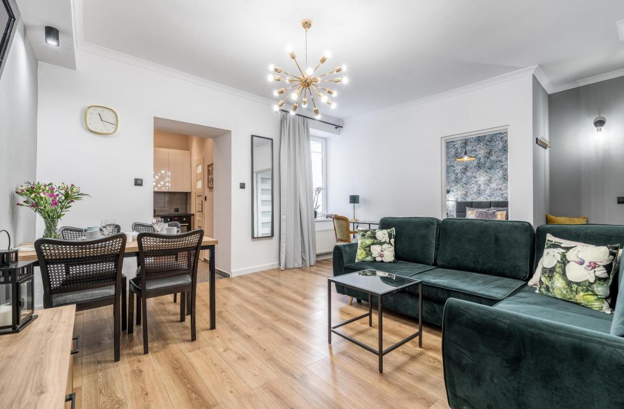 Apartament Siesta ทอรูน ภายนอก รูปภาพ